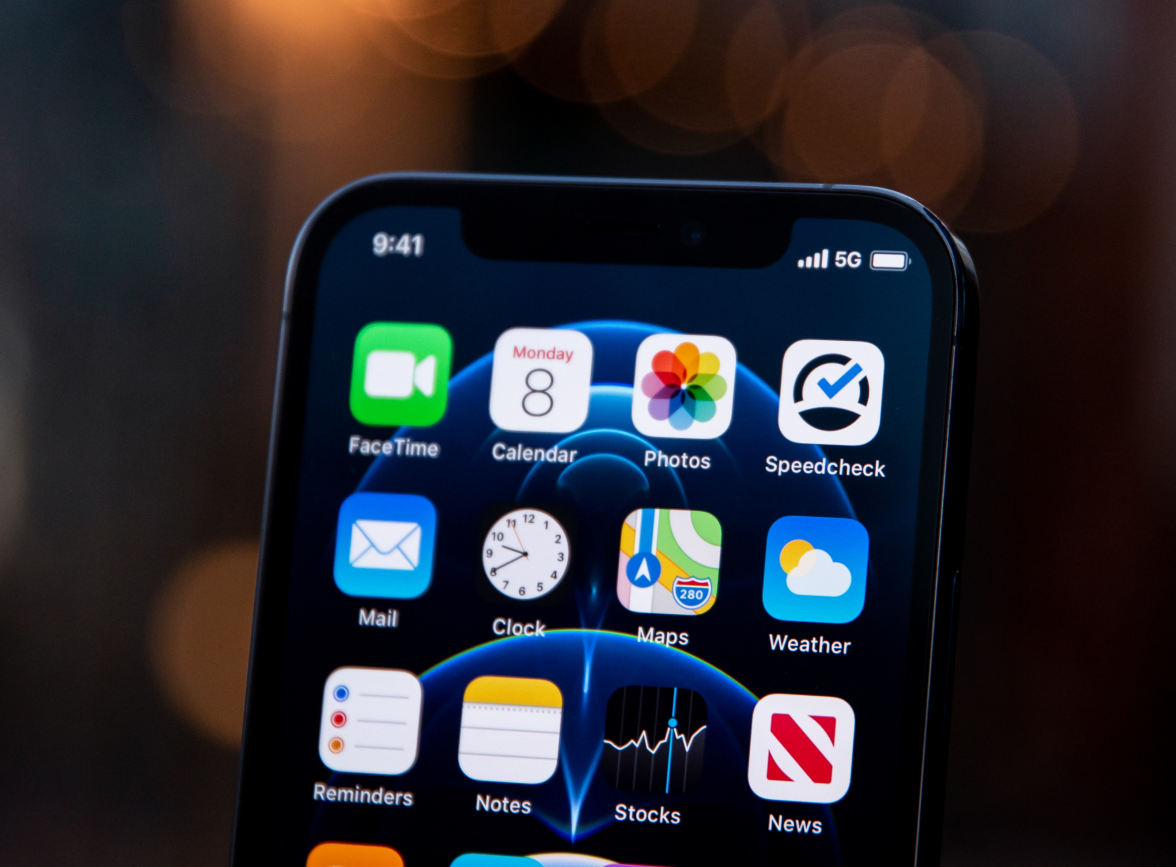 左云苹果手机维修分享为什么 iPhone 12 在冬季会自动关机 